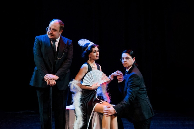 Сцена из спектакля «Король. Дама. Валет.» Сцена из спектакля «Король. Дама. Валет.»