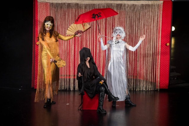 Сцена из спектакля «Принцесса Турандот»